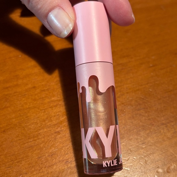 Kylie High Gloss Lip Gloss You Are The Sun - Picture 4 of 16